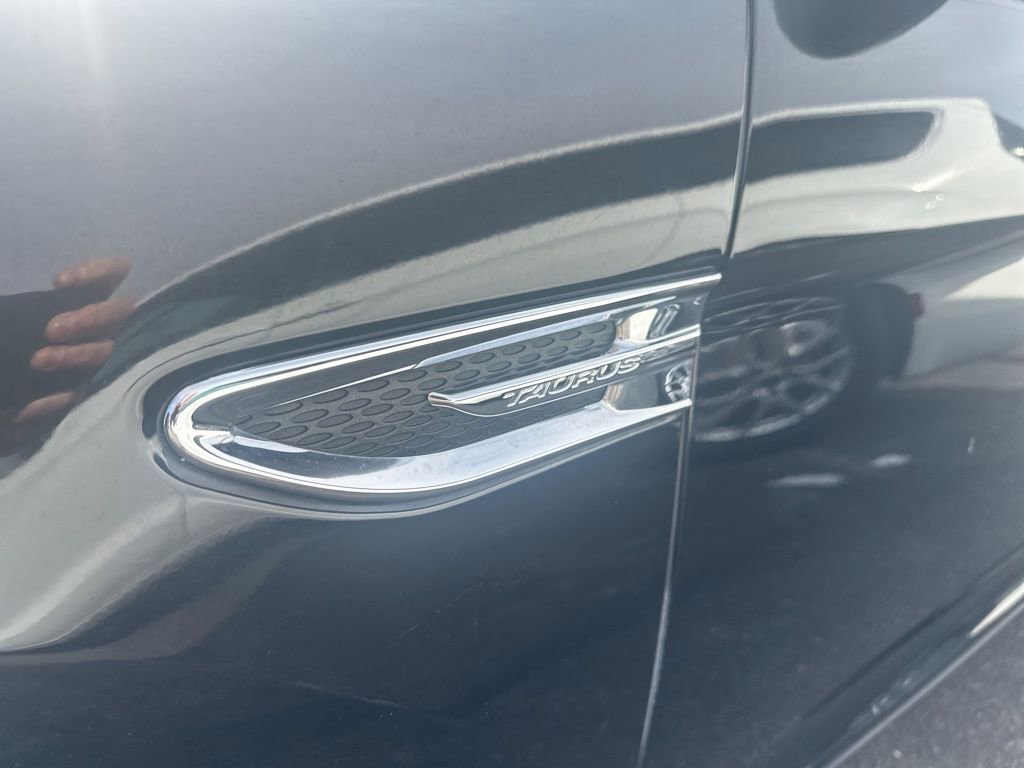 Used 2017 Ford Taurus Limited FWD image 6