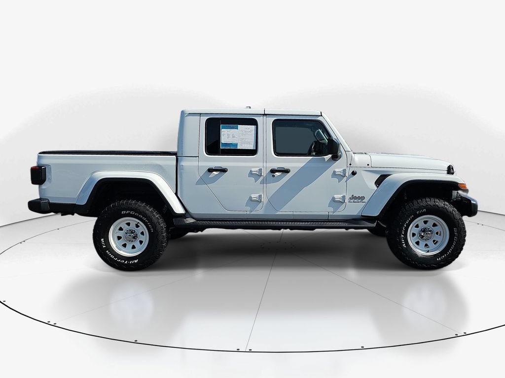 Used 2020 Jeep Gladiator Overland AWD/4WD image 5