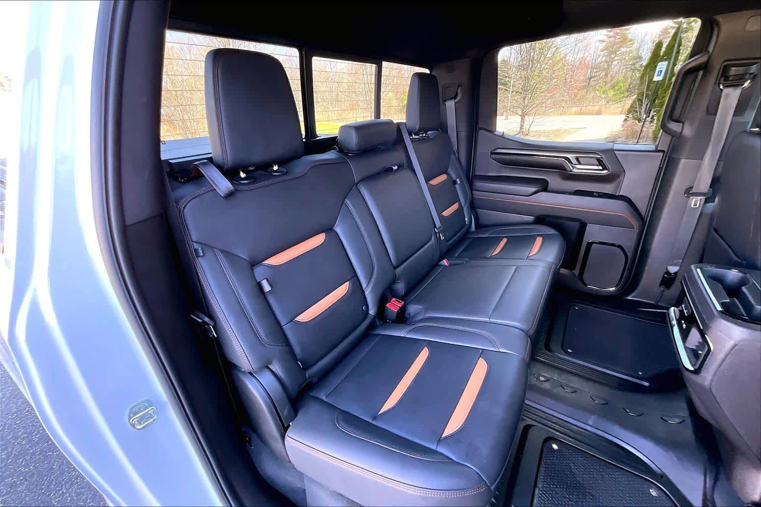 Used 2023 GMC Sierra 1500 AT4 w/ AT4 Premium Package AWD/4WD image 20