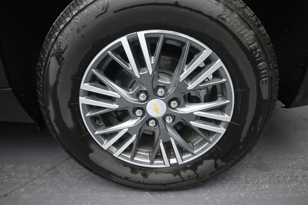 Used 2026 Chevrolet Traverse LT FWD image 10