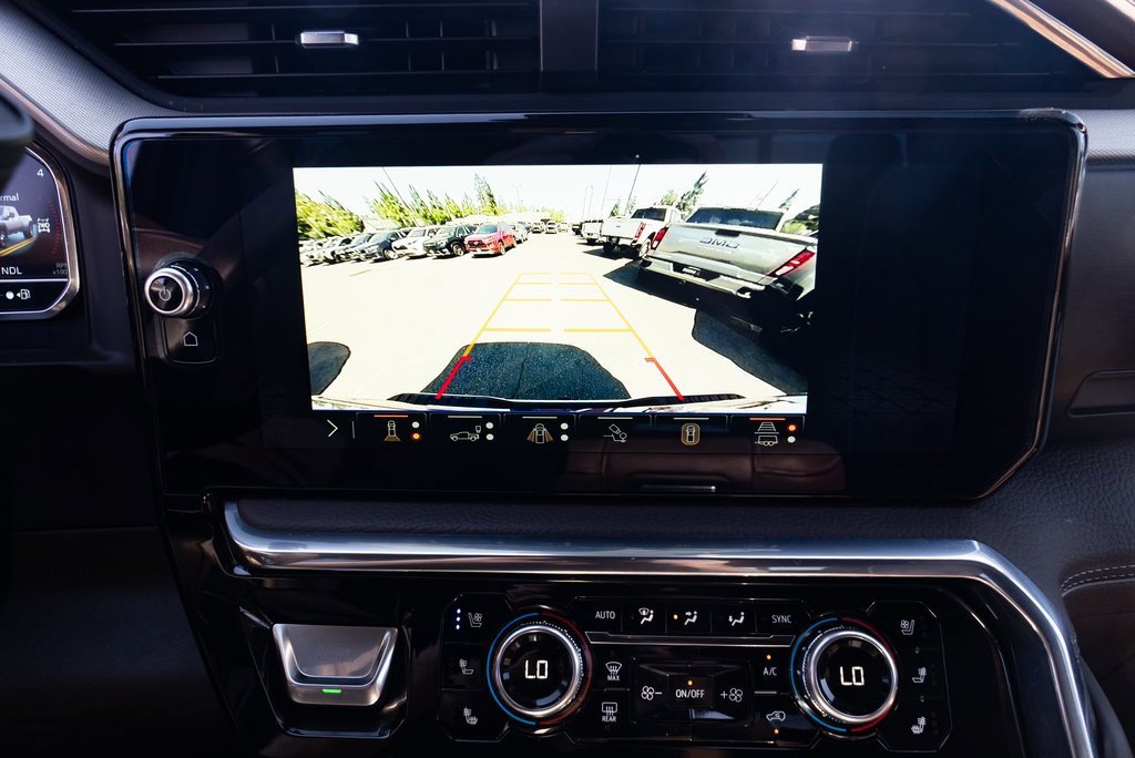 Used 2025 GMC Sierra 3500 Denali w/ Denali Reserve Package image 15