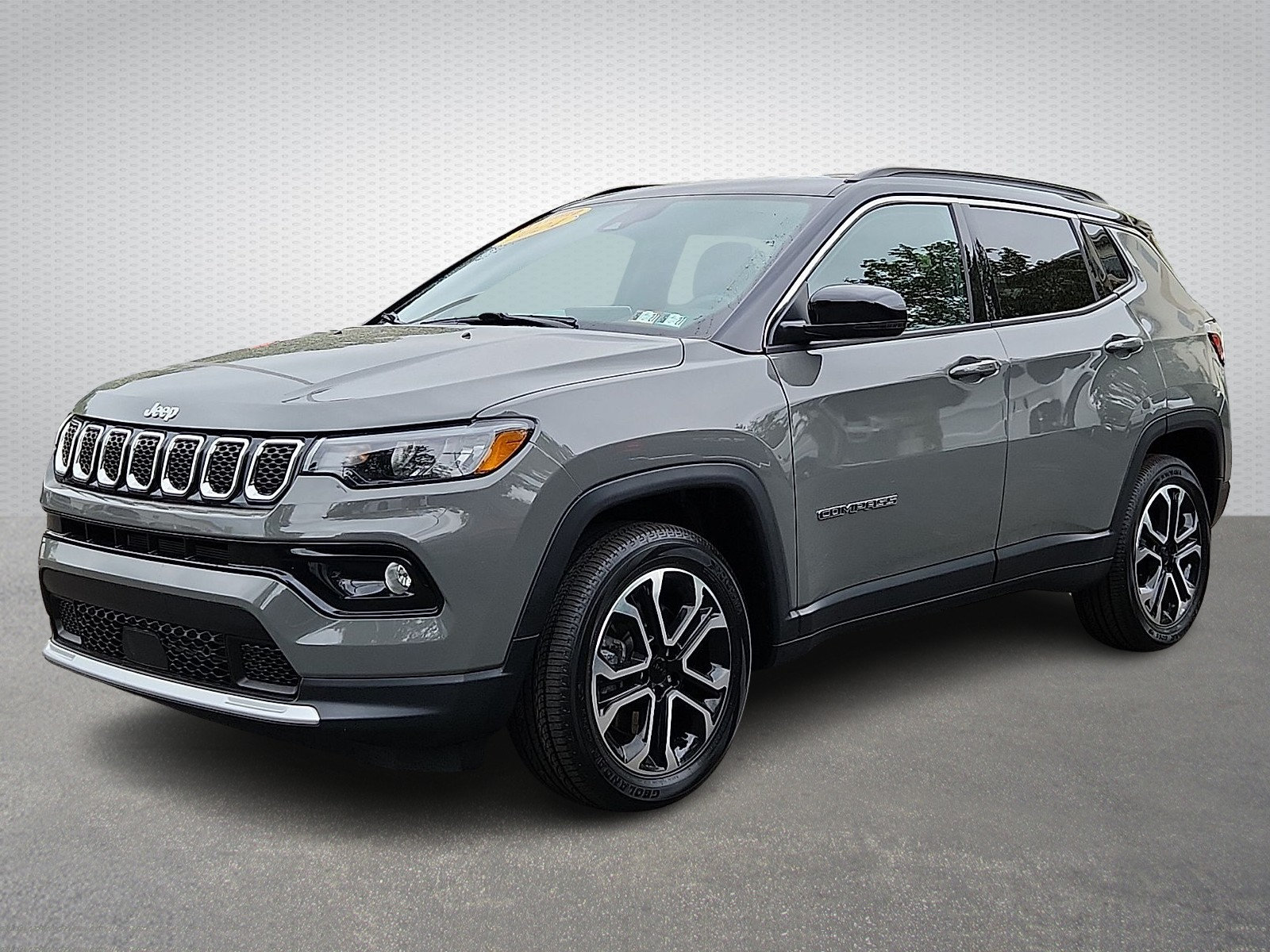 Certified 2024 Jeep Compass Limited AWD/4WD image 3