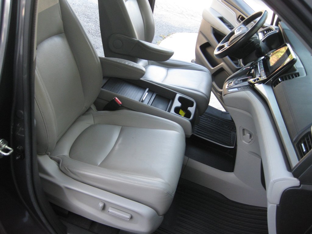 Used 2019 Honda Odyssey EX-L image 39