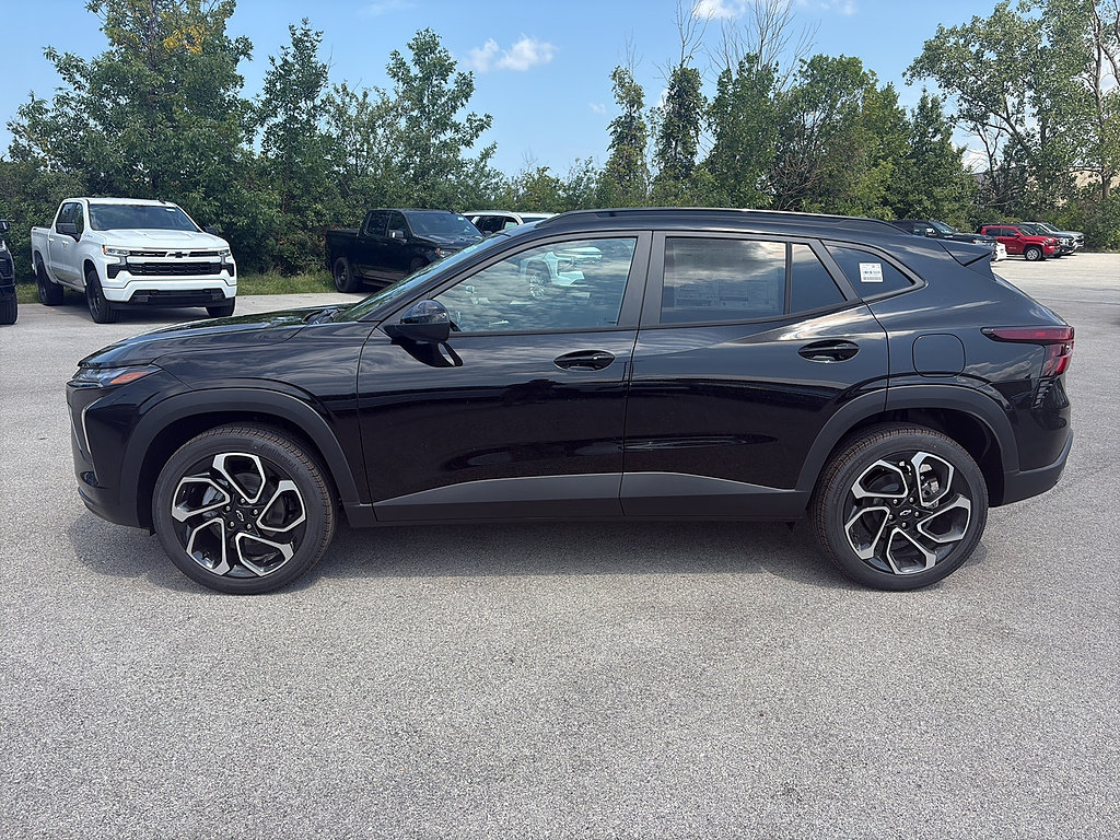 New 2026 Chevrolet Trax RS w/ Driver Confidence Package FWD image 2