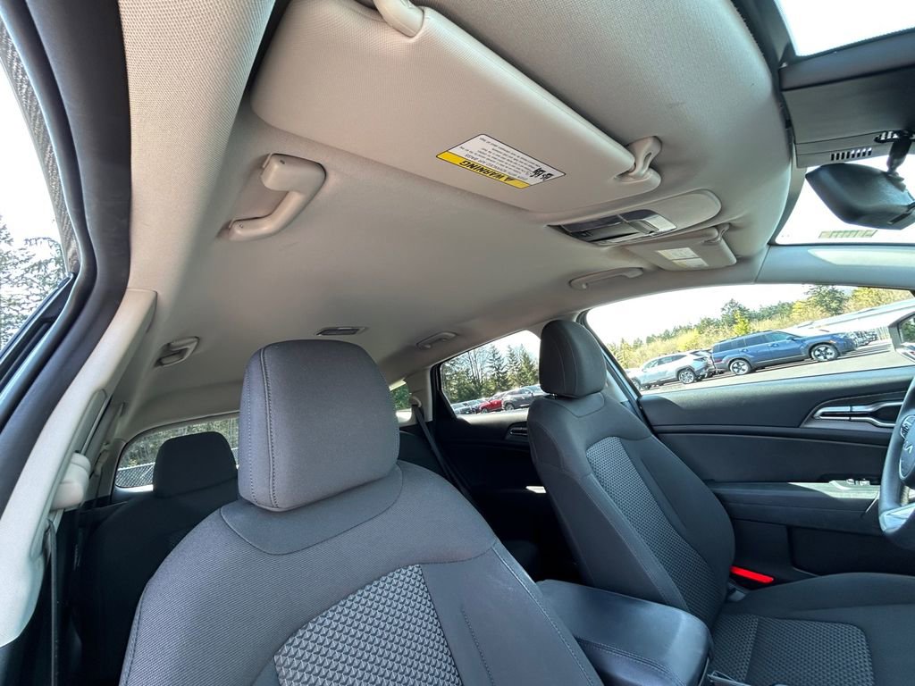 Used 2024 Kia Sportage LX image 27