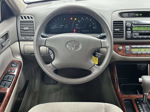 Used 2004 Toyota Camry XLE FWD image 18