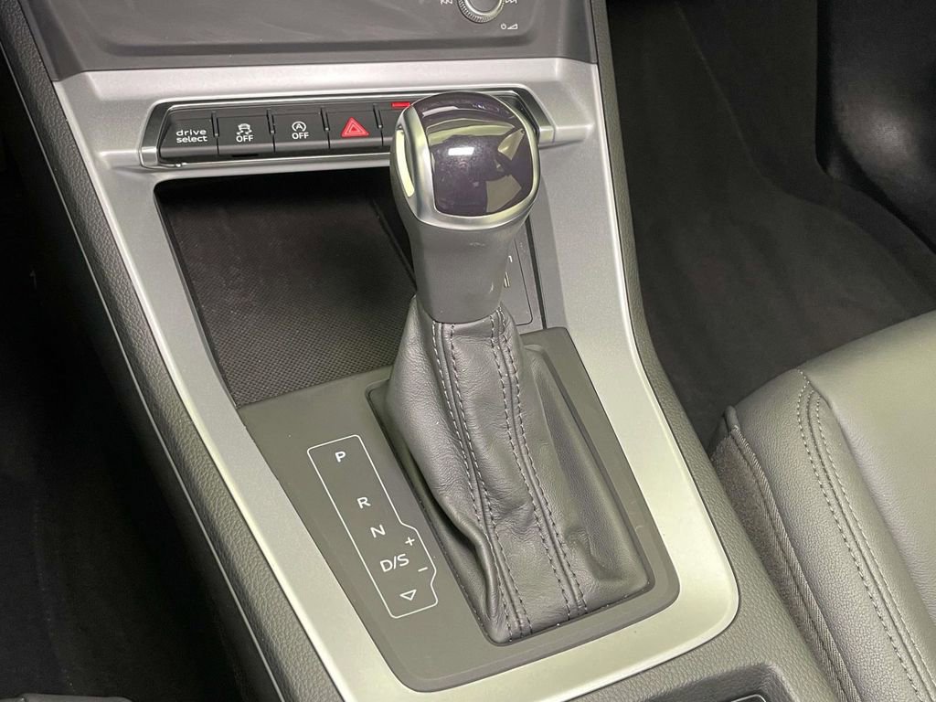 Certified 2022 Audi Q3 2.0T Premium w/ Convenience Package image 32
