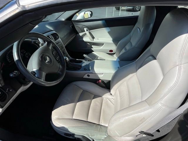 Used 2006 Chevrolet Corvette Coupe w/ Preferred Equipment Group image 14