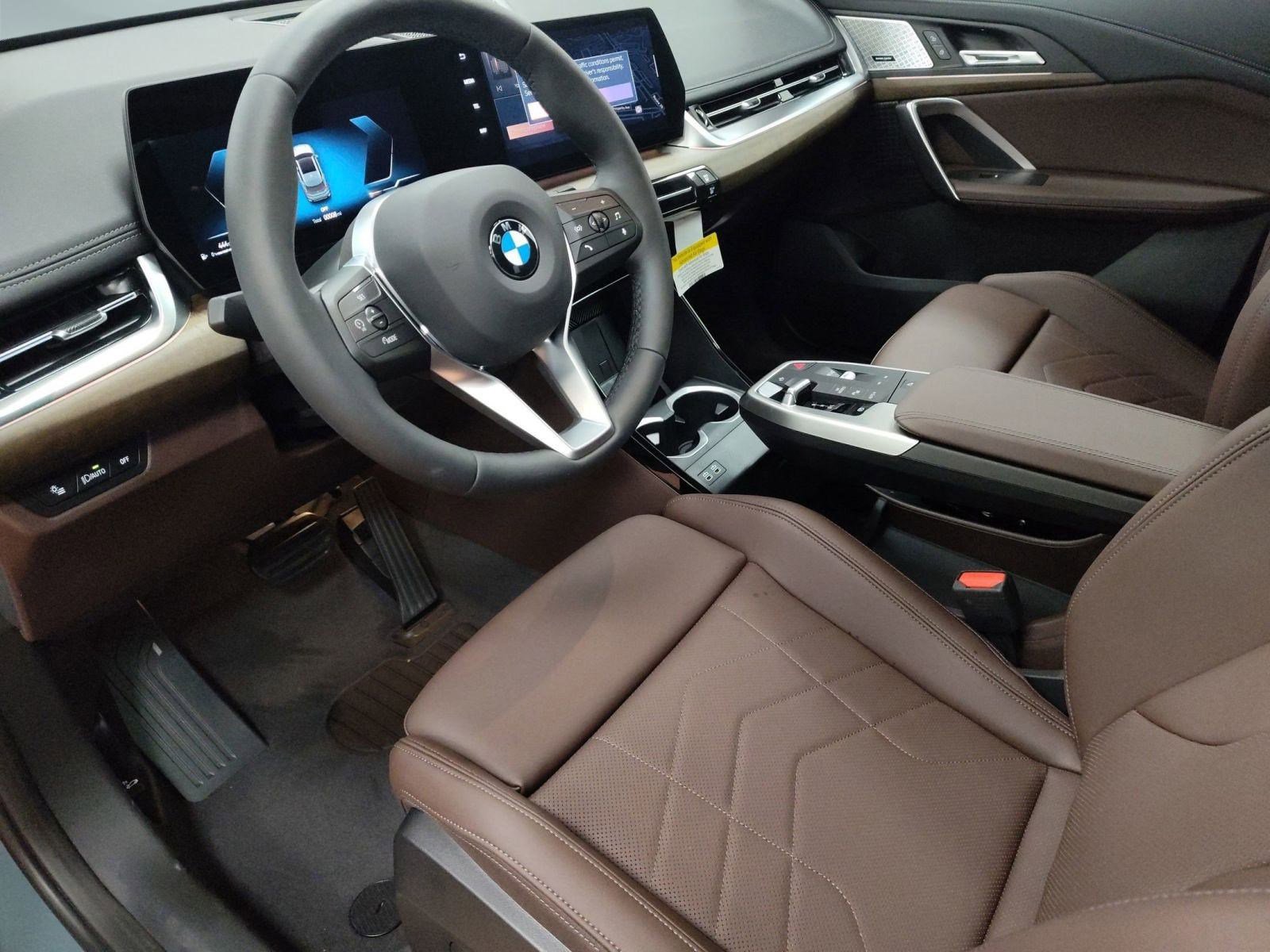 Used 2025 BMW X1 xDrive28i w/ Convenience Package image 4