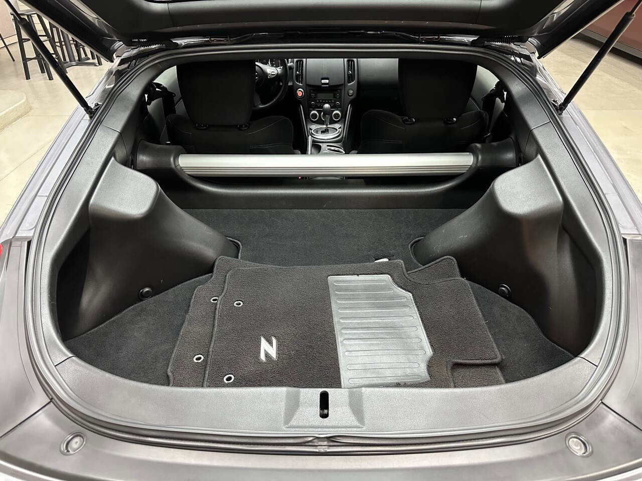 Used 2016 Nissan 370Z Coupe image 8