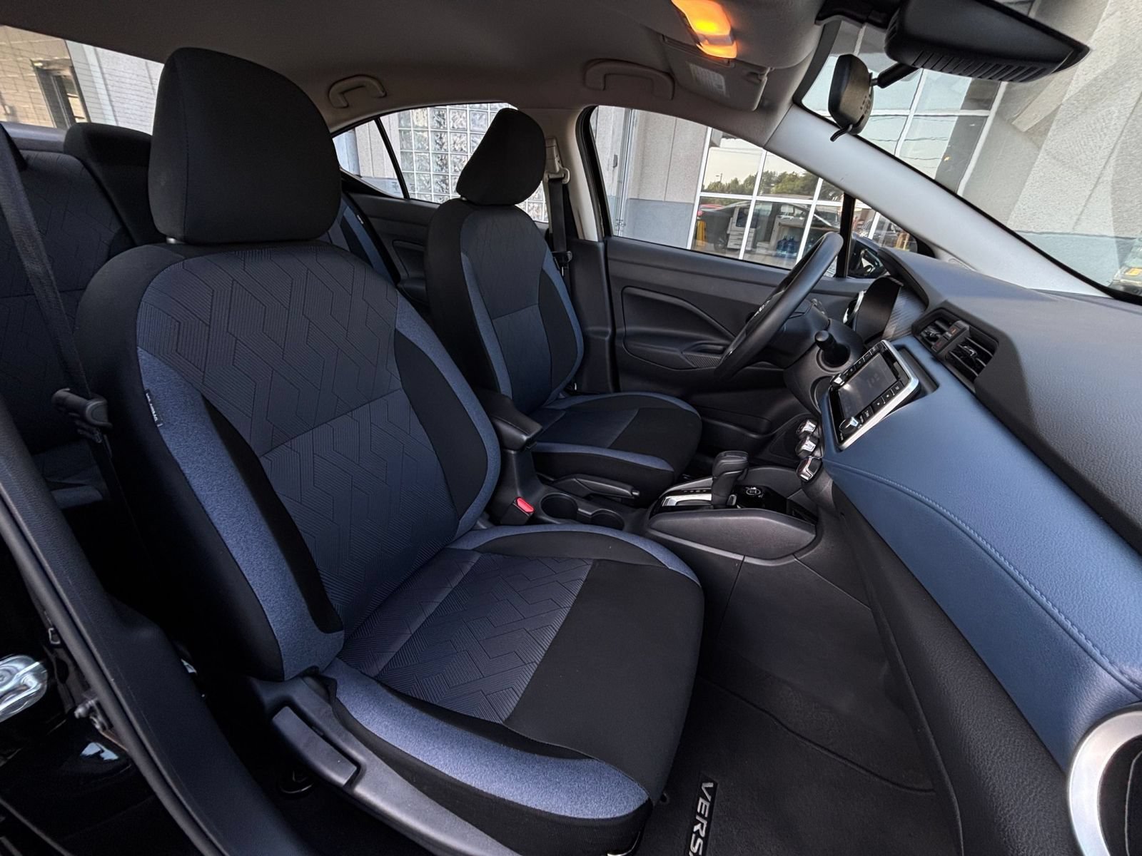 Used 2025 Nissan Versa SV FWD image 35
