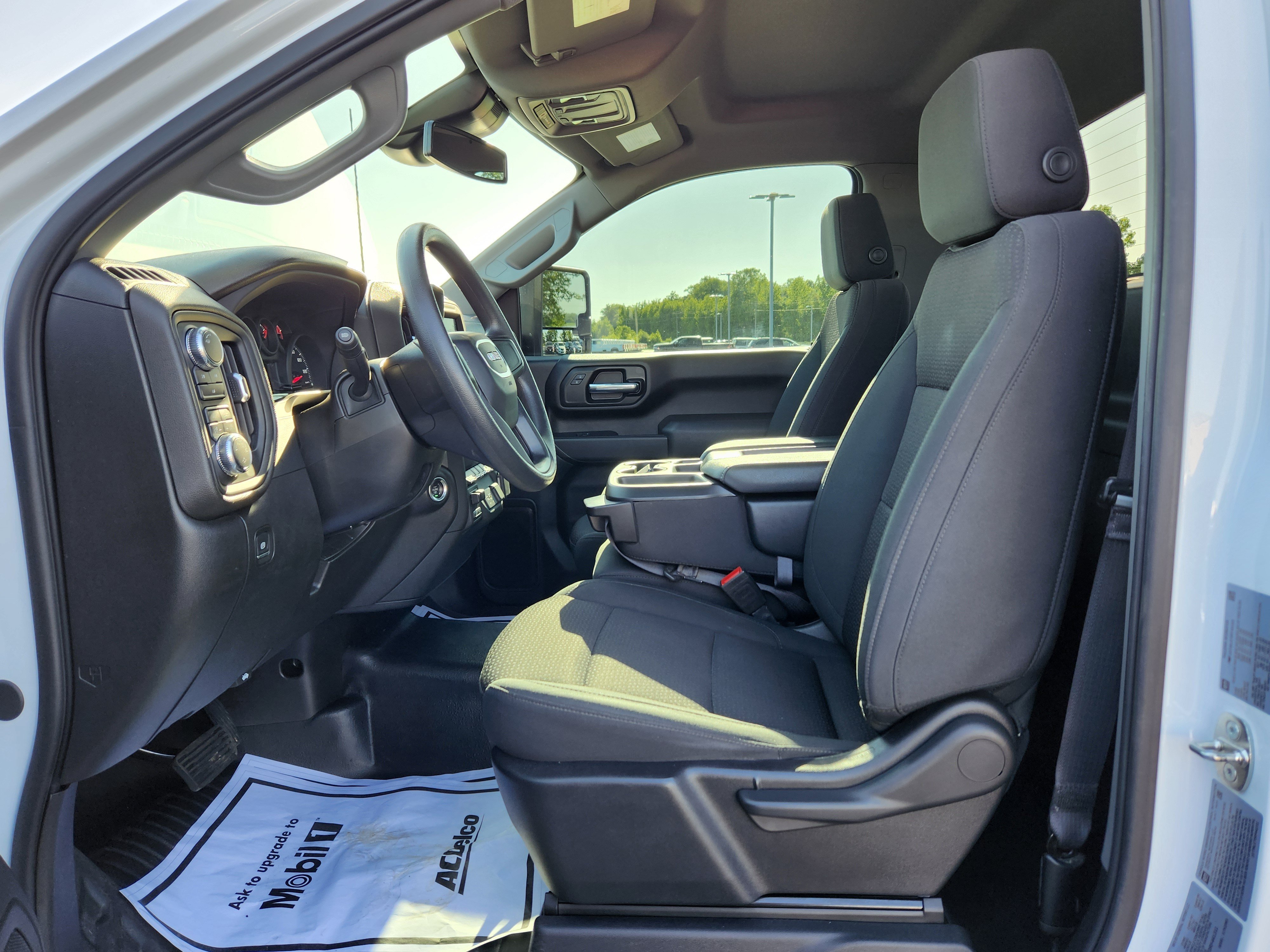 Used 2024 GMC Sierra 2500 Pro w/ Convenience Package AWD/4WD image 12