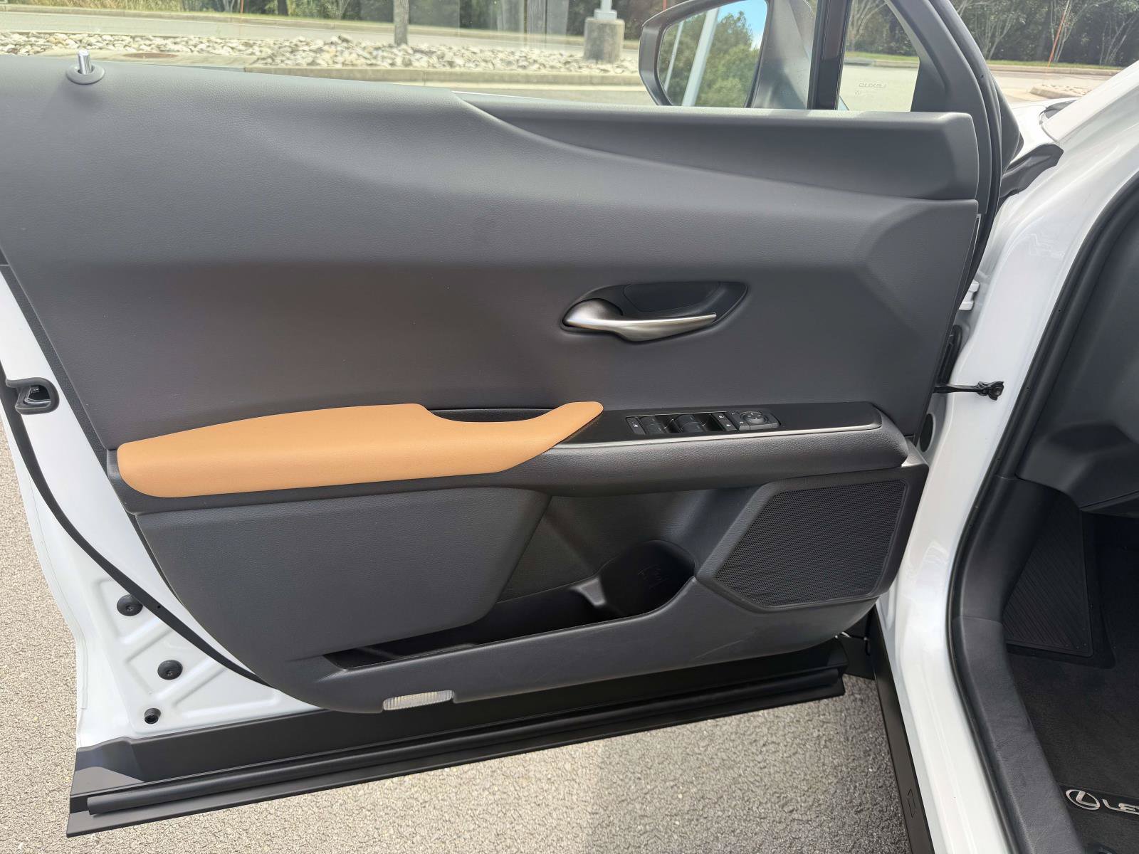 Used 2025 Lexus UX 300h AWD w/ Cold Area Package image 14