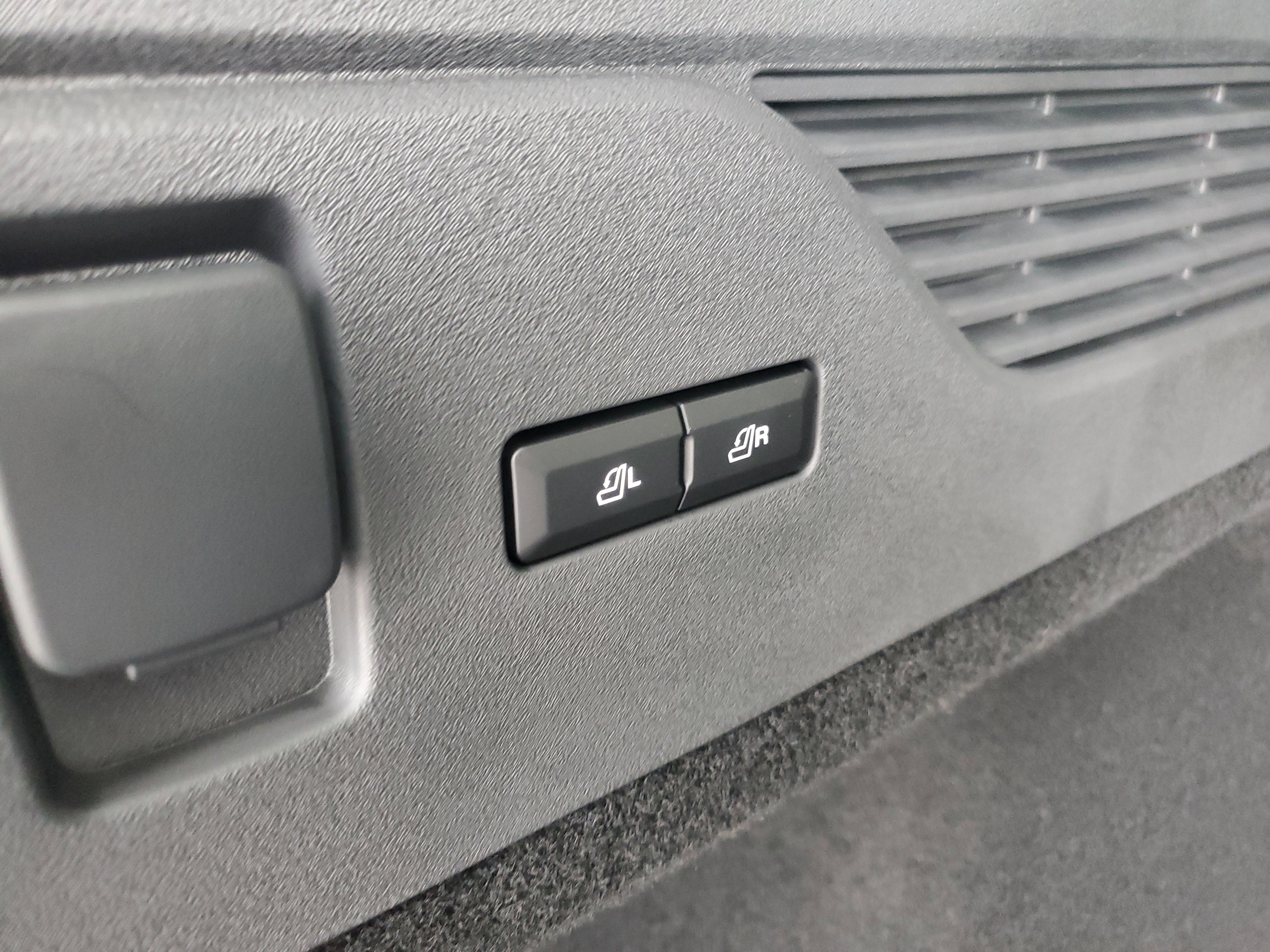 New 2026 Lincoln Nautilus Reserve w/ Jet Appearance Package image 32