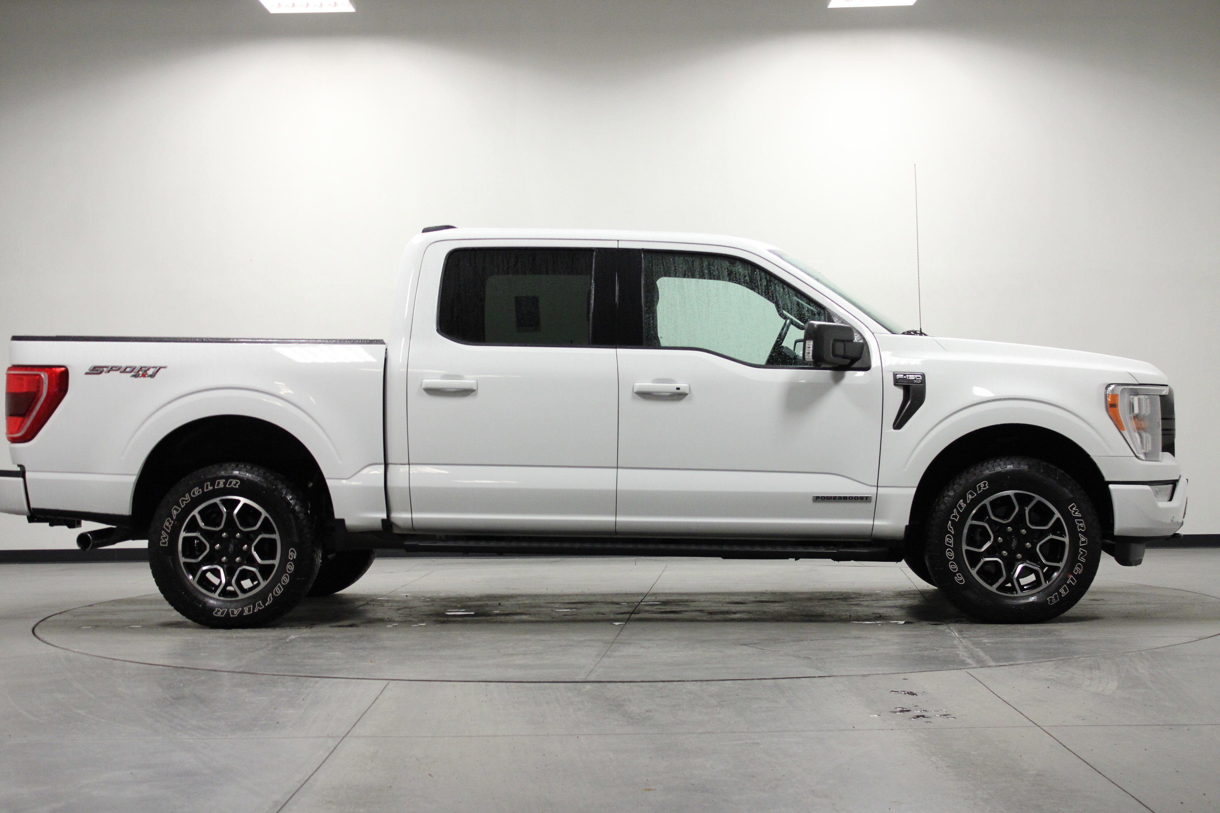 Used 2021 Ford F150 XLT w/ Equipment Group 302A High image 3