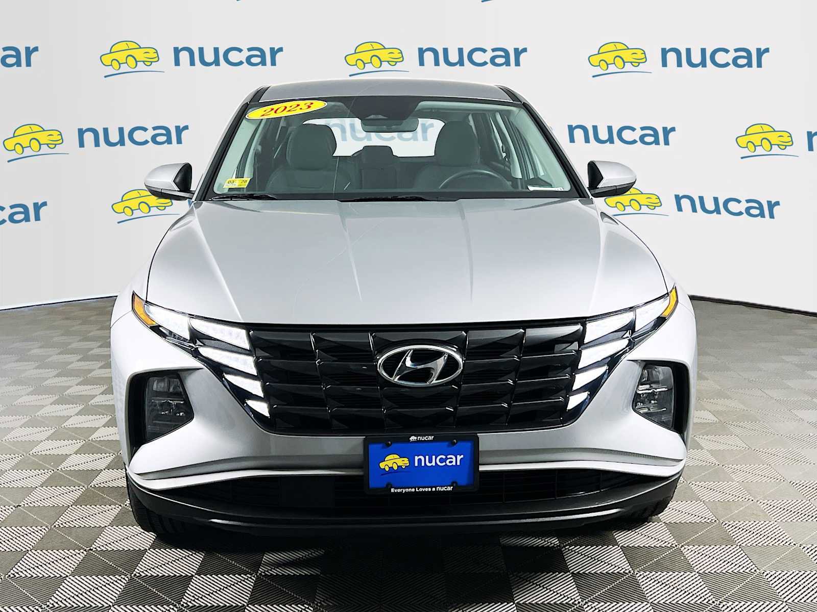 Certified 2023 Hyundai Tucson SE image 2