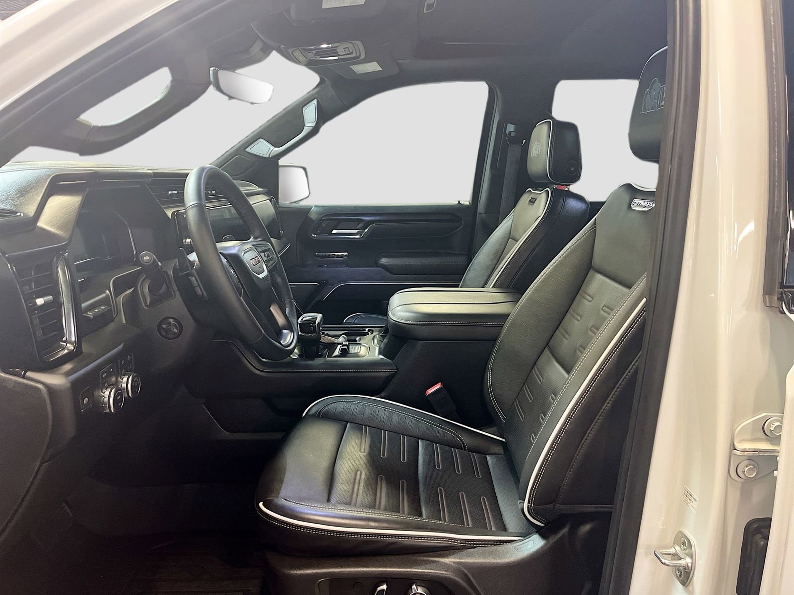 Used 2025 GMC Sierra 1500 AT4X w/ AT4X AEV Edition AWD/4WD image 22