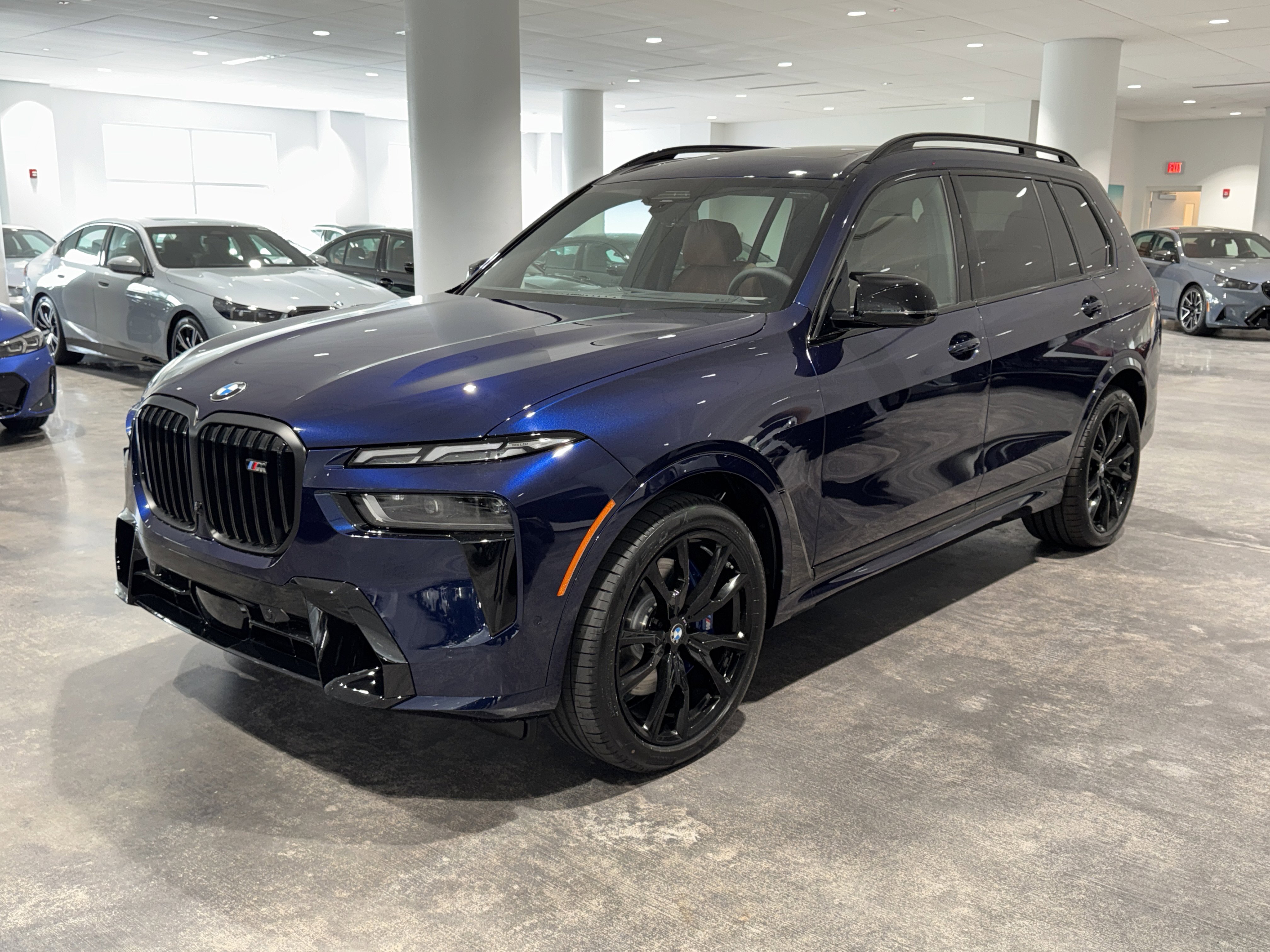 New 2026 BMW X7 M60i image 3