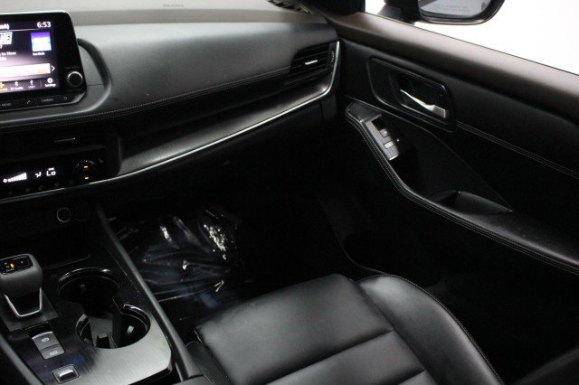 Used 2023 Nissan Rogue SV w/ SV Premium B Package image 26