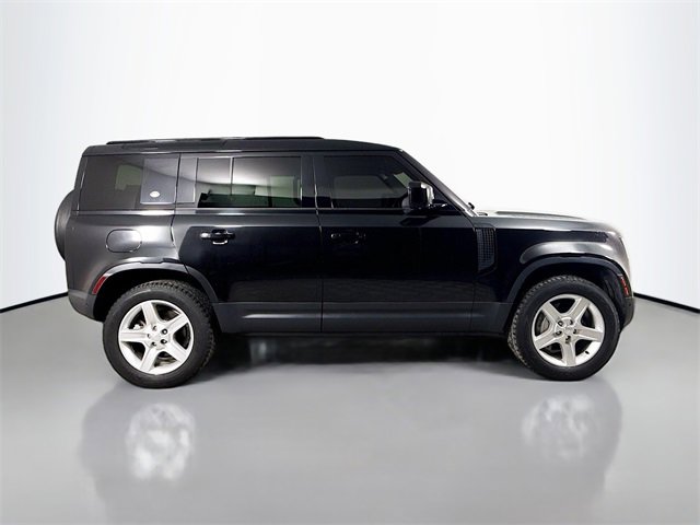 Certified 2022 Land Rover Defender 110 SE image 4