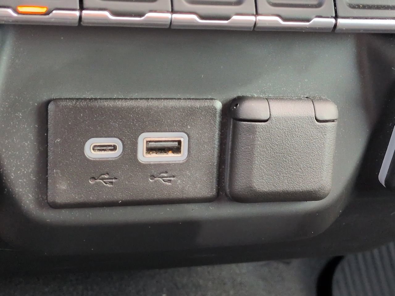 Used 2024 Chevrolet Silverado 1500 Custom Trail Boss w/ LPO, Dark Essentials Package AWD/4WD image 20