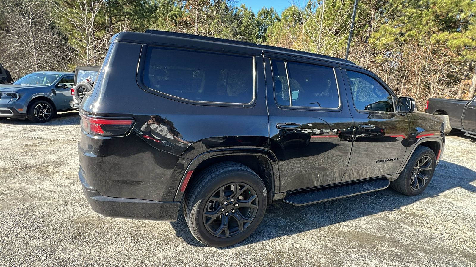 Used 2023 Jeep Wagoneer Series II image 8