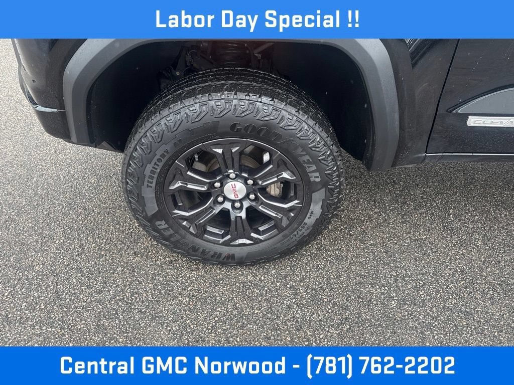 Used 2023 GMC Canyon Elevation w/ Elevation Premium Package AWD/4WD image 9
