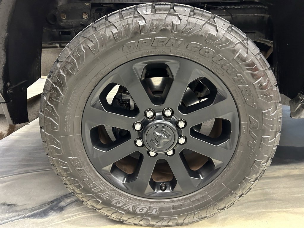 Used 2020 RAM 2500 Laramie w/ Night Edition image 24