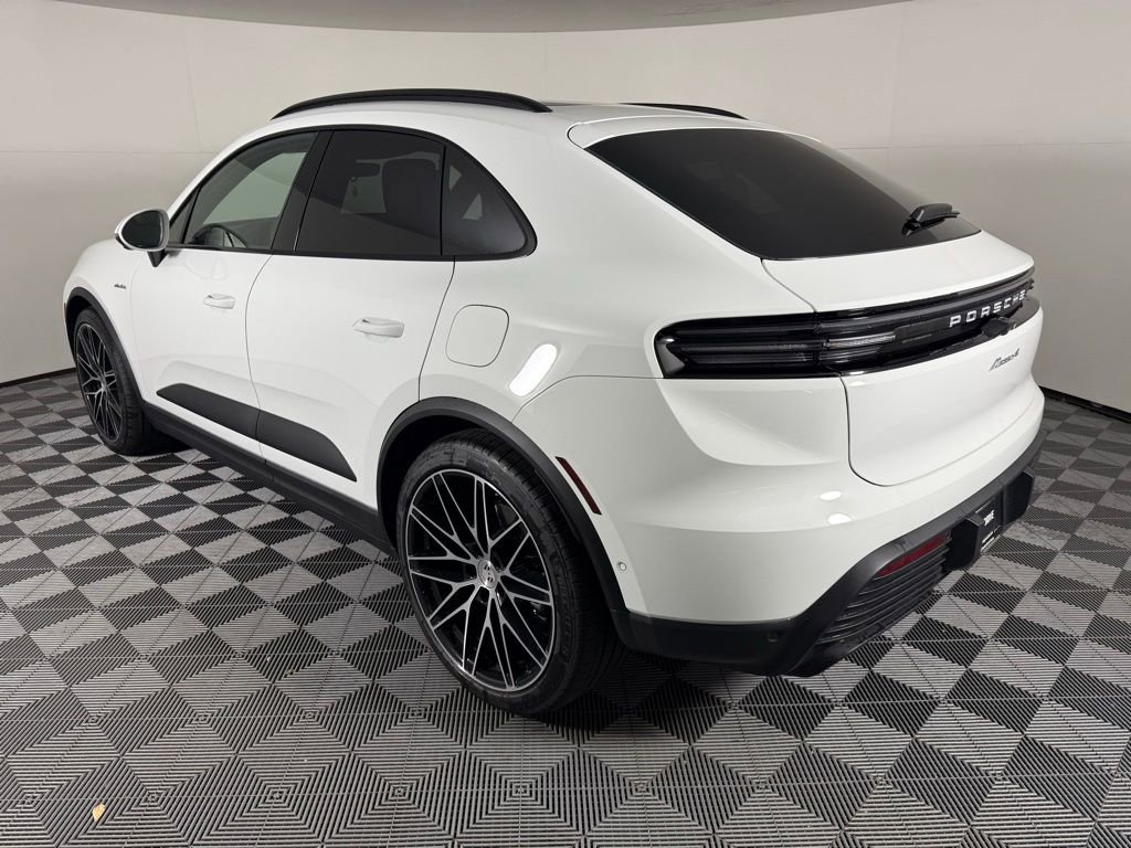 New 2025 Porsche Macan 4 Electric image 3