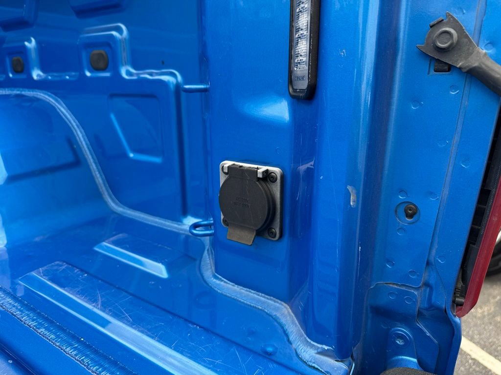 Used 2025 Chevrolet Silverado 1500 LT image 31