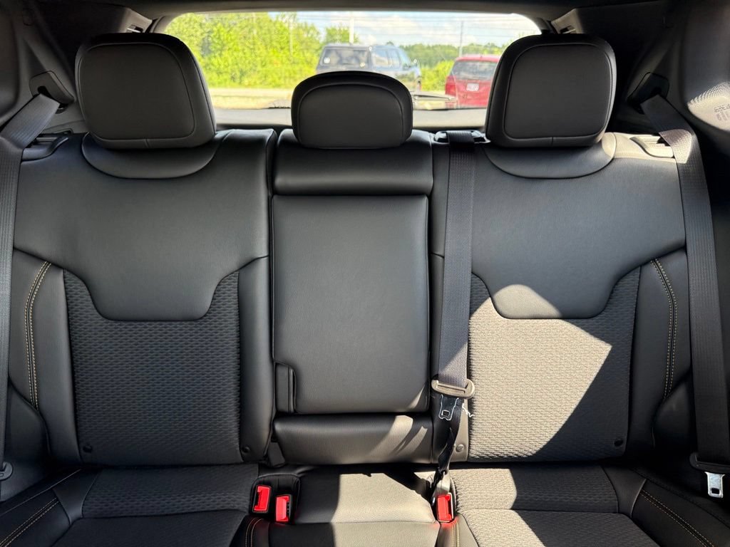 New 2026 Jeep Compass Latitude AWD/4WD image 29