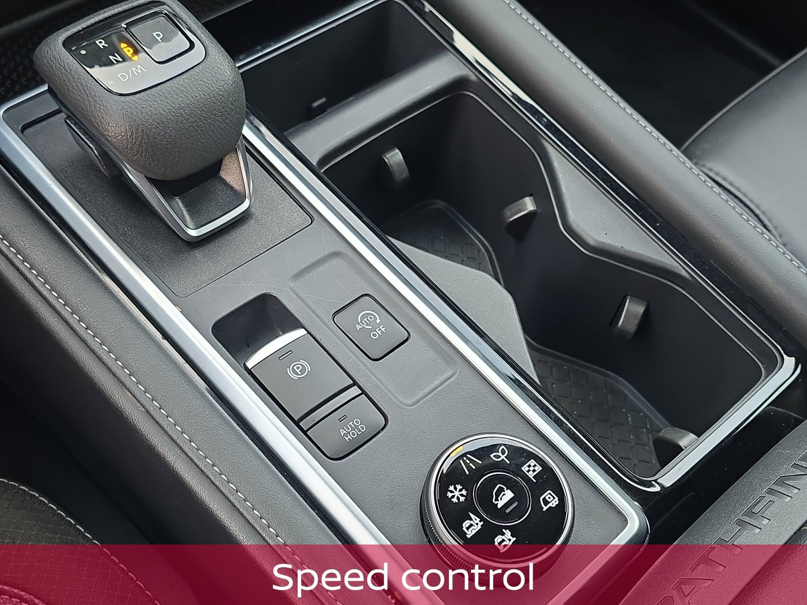 Used 2025 Nissan Pathfinder SL w/ SL Premium Package image 24