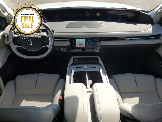 New 2025 Lincoln Navigator Reserve image 14