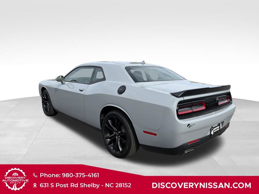 Used 2022 Dodge Challenger SXT w/ Blacktop Package image 8
