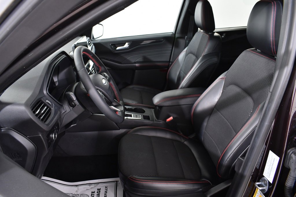 Used 2023 Ford Escape ST-Line Elite image 6