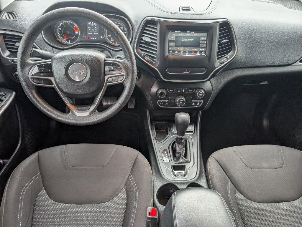 Used 2019 Jeep Cherokee Latitude w/ Popular Appearance Group image 7