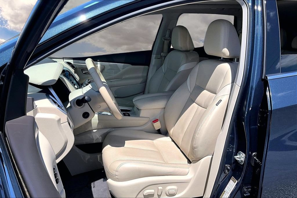 Used 2018 Nissan Murano Platinum w/ Cargo Package FWD image 21