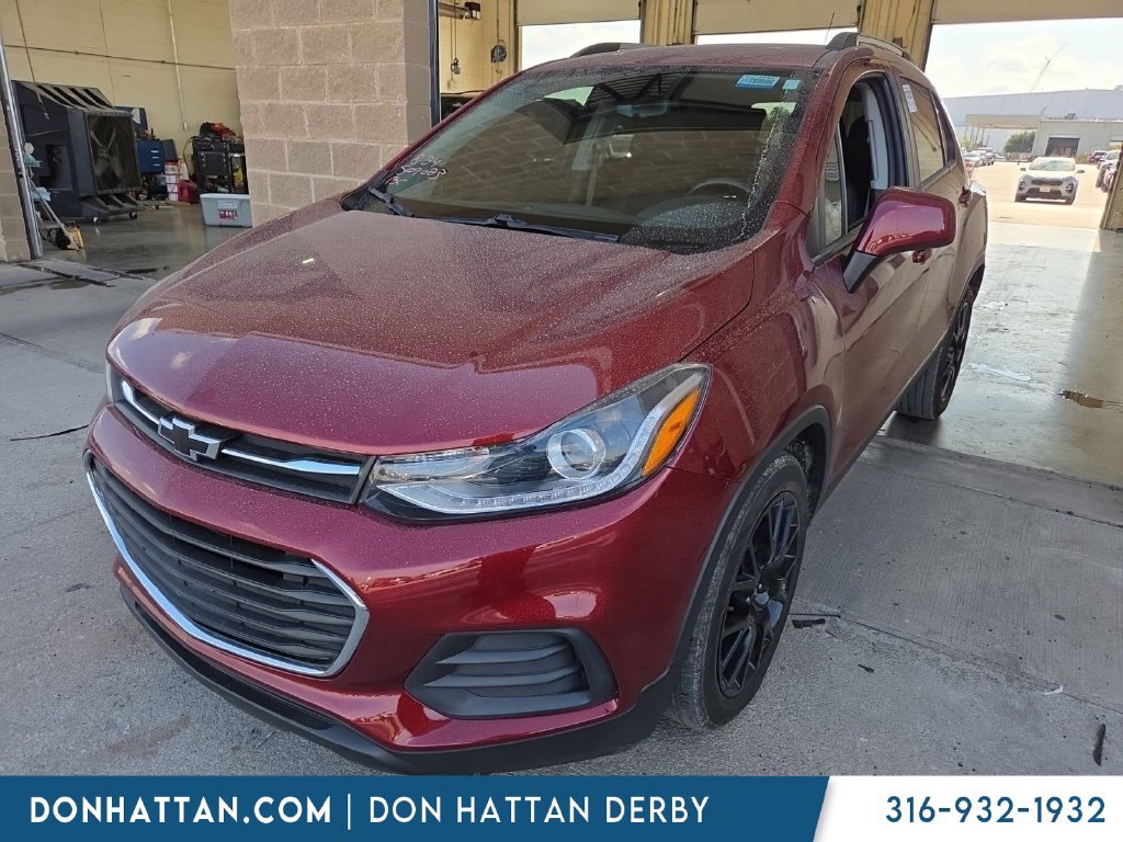 Used 2022 Chevrolet Trax LT w/ Sport Edition FWD image 1