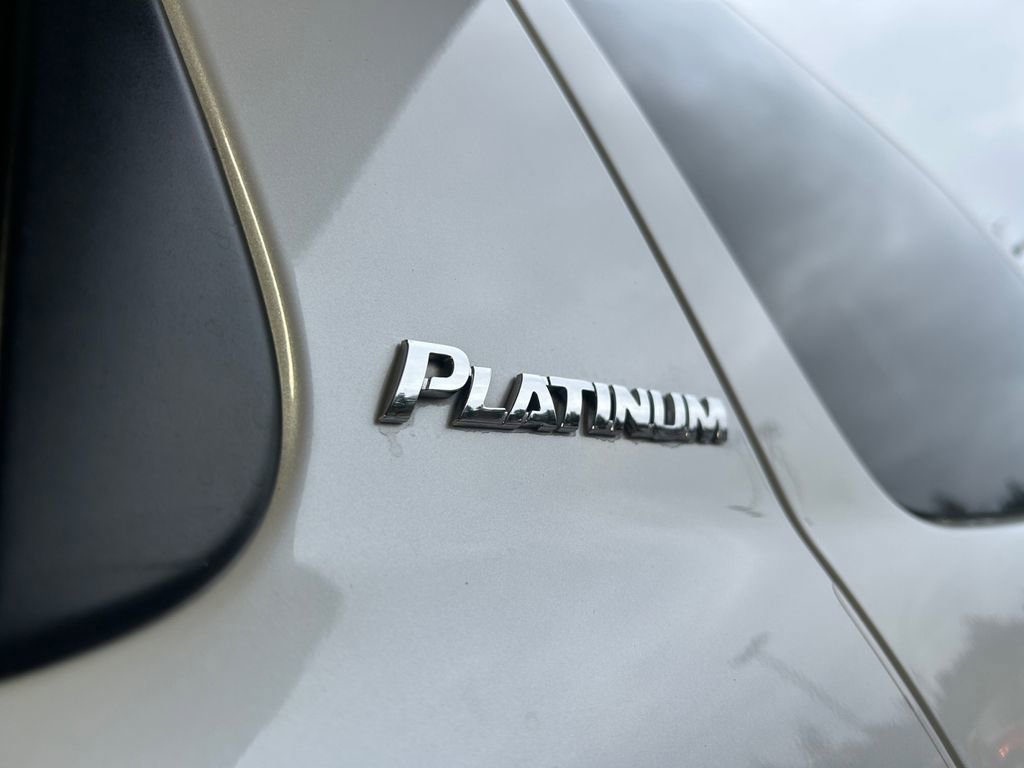 Used 2016 Toyota Sequoia Platinum image 31