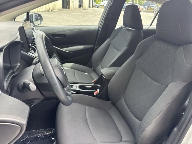 Used 2022 Toyota Corolla LE FWD image 14