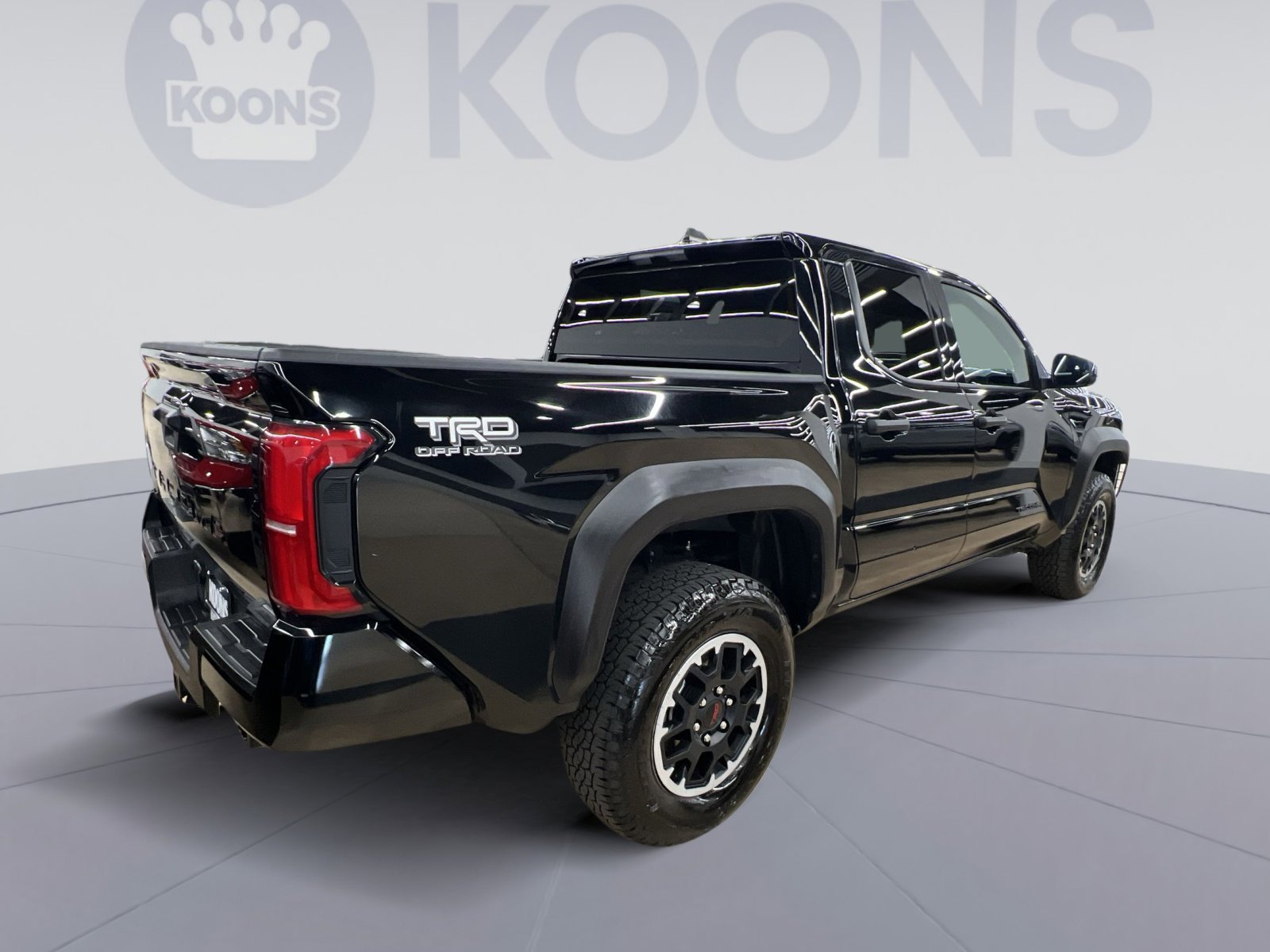 Used 2025 Toyota Tacoma TRD Off-Road image 4