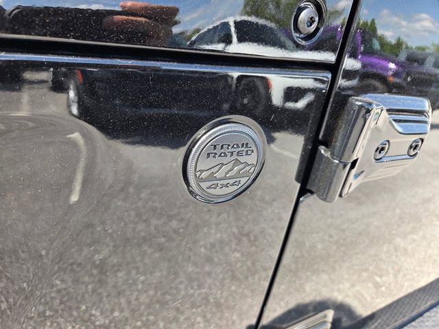 New 2026 Jeep Wrangler Unlimited Sahara AWD/4WD image 3