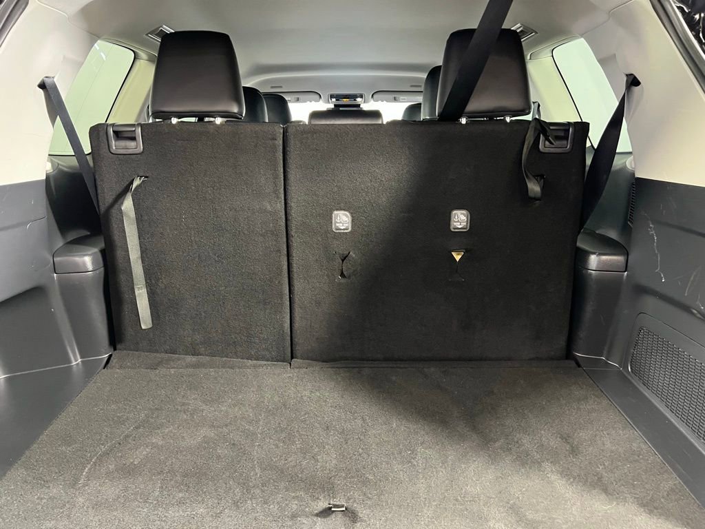 Used 2025 Toyota Grand Highlander AWD image 27