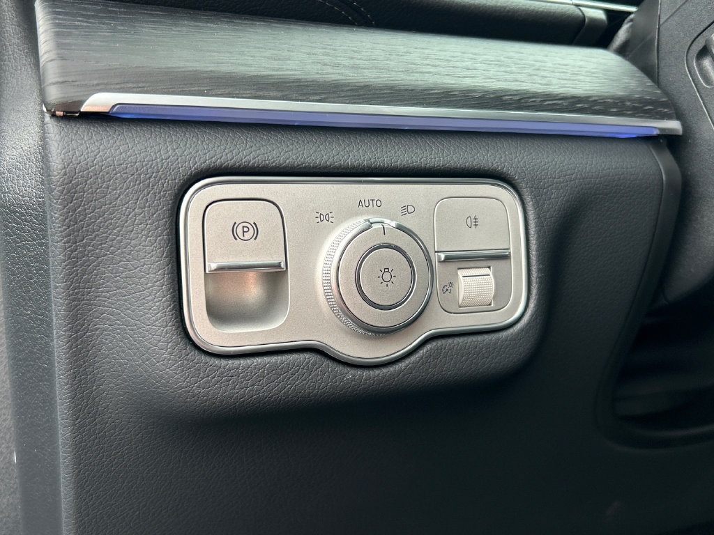 New 2026 Mercedes-Benz GLS 450 4MATIC image 14