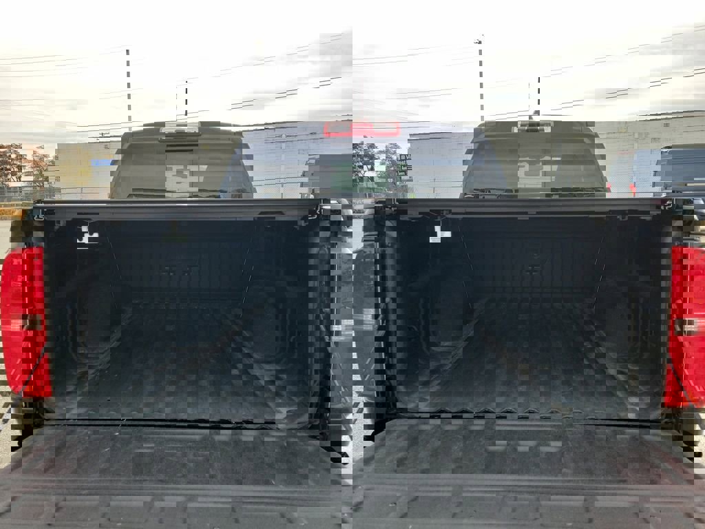 Used 2021 Chevrolet Colorado Z71 AWD/4WD image 8