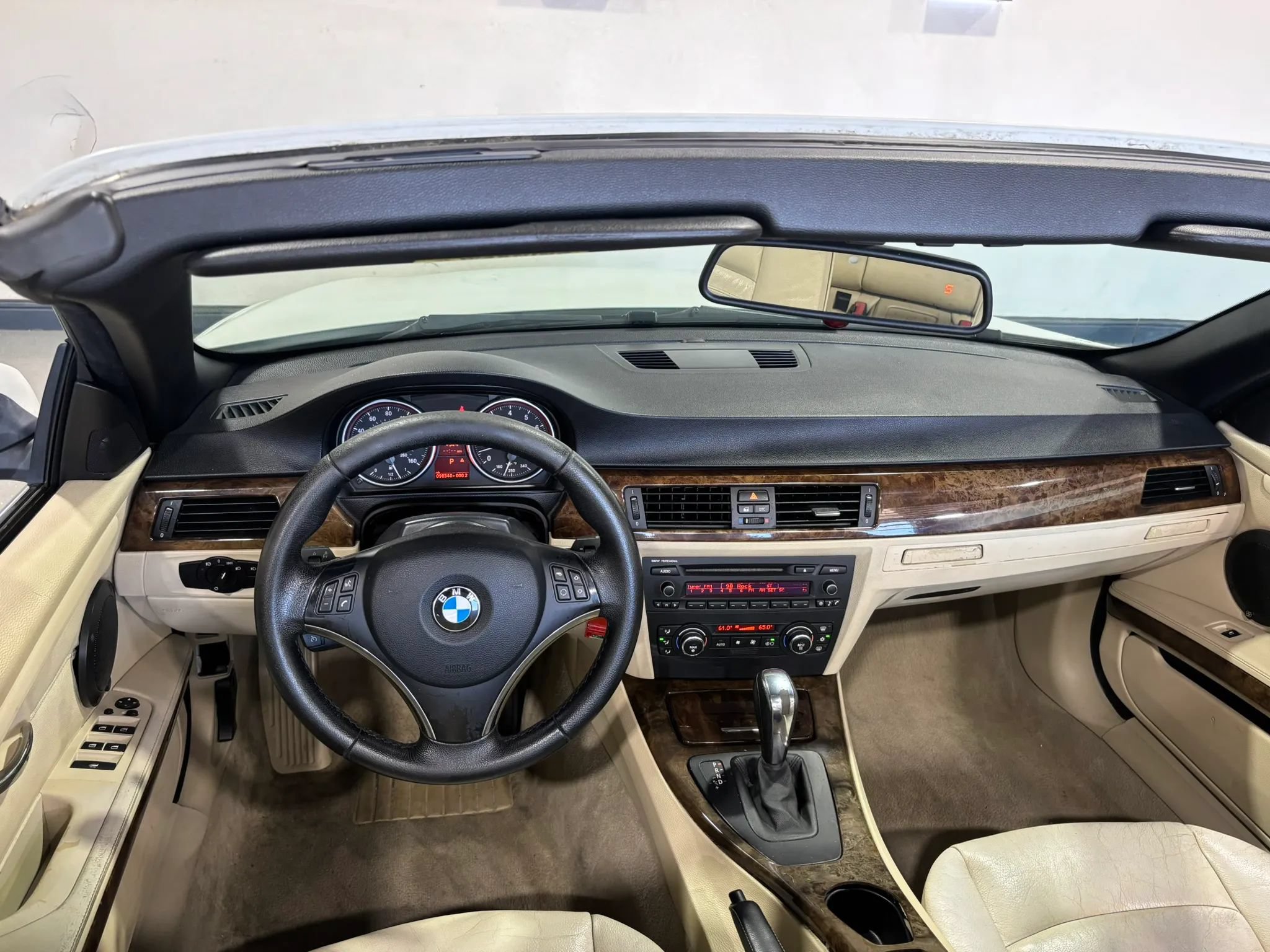 Used 2008 BMW 328i Convertible RWD image 24