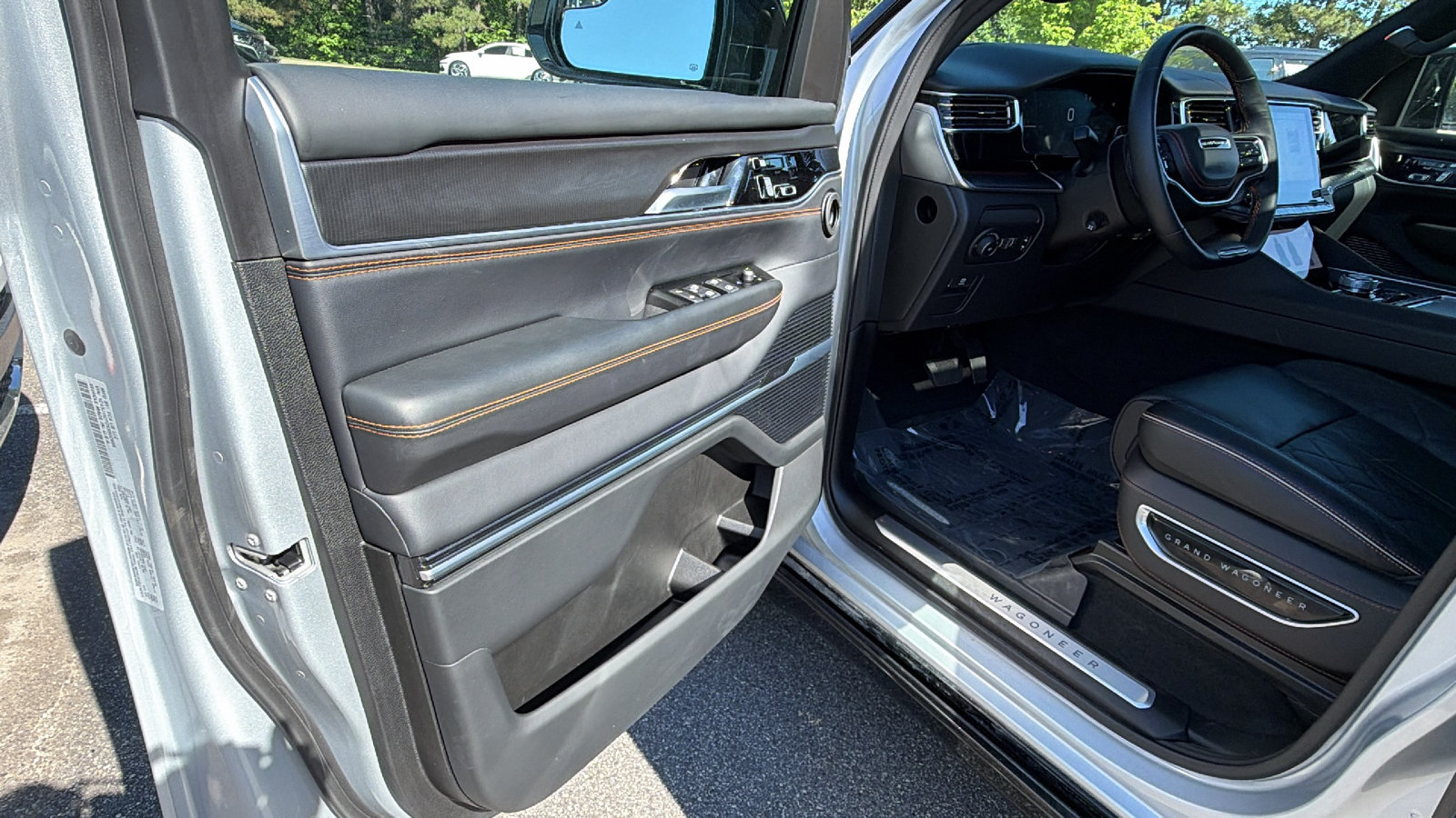 Certified 2025 Jeep Grand Wagoneer Series III w/ Quick Order Packagew 28T AWD/4WD image 15