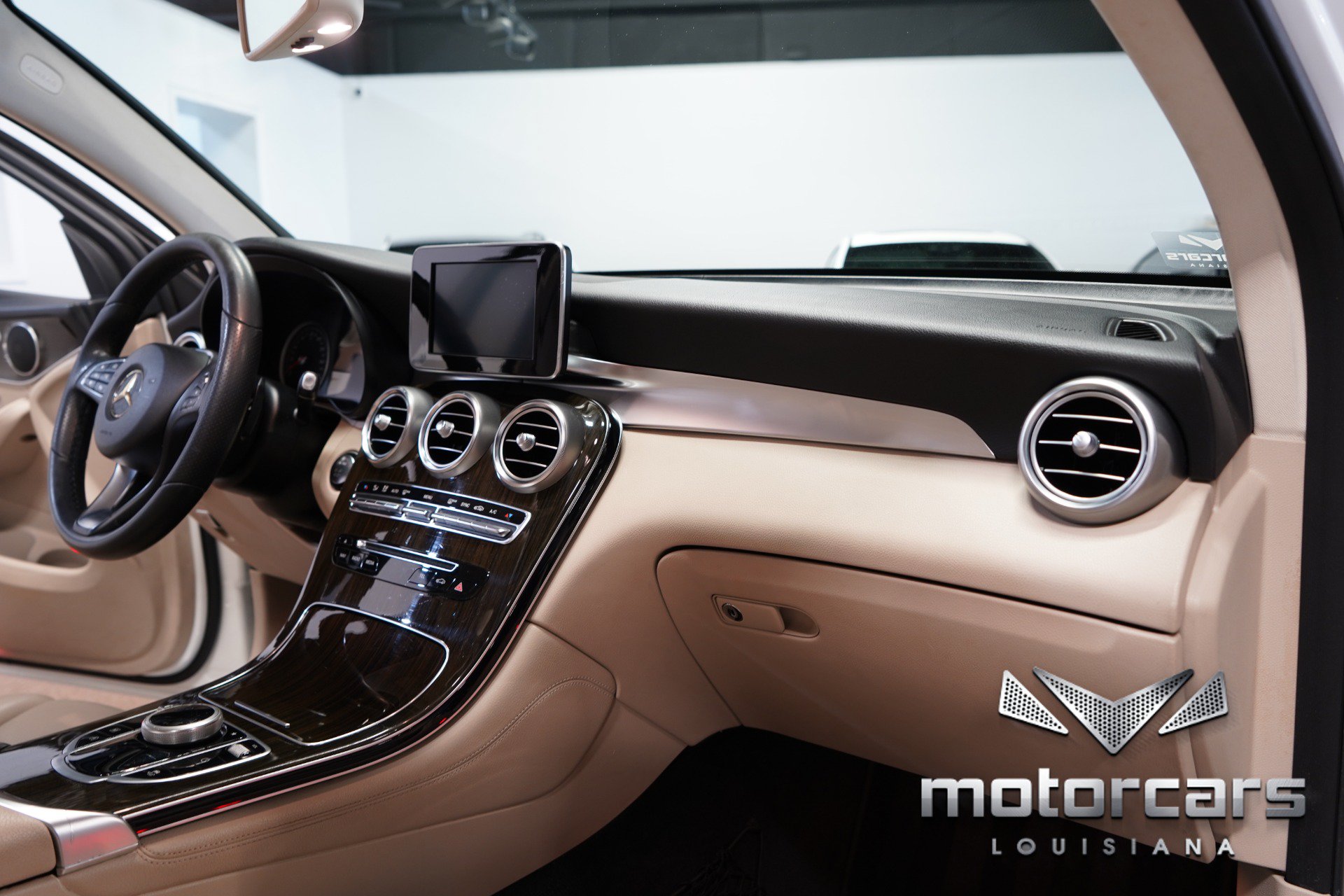 Used 2017 Mercedes-Benz GLC 300 4MATIC Coupe image 24