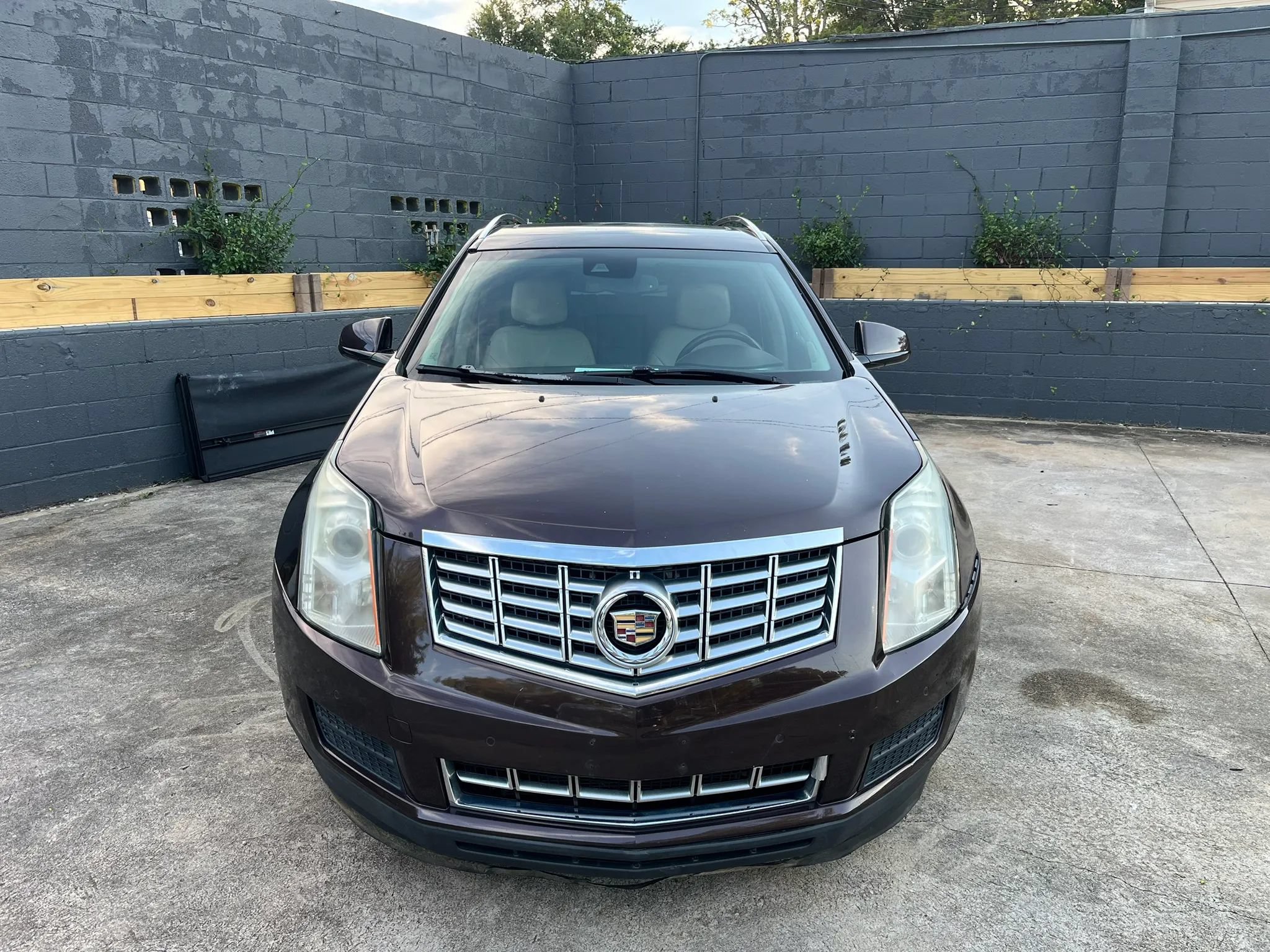 Used 2016 Cadillac SRX Luxury w/ Driver Awareness Package AWD/4WD image 2