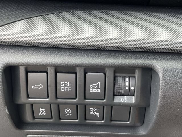 Used 2020 Subaru Forester Limited w/ Popular Package #3 AWD/4WD image 31